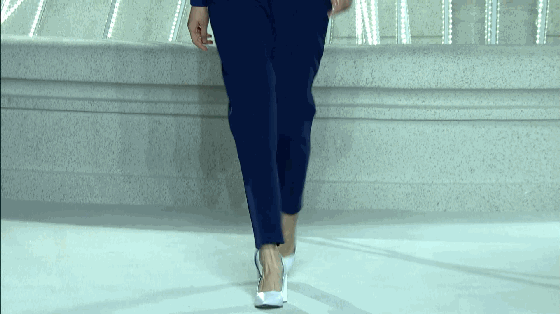 1-191103234600344.gif
